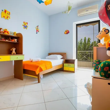 Apartment Belle Helene Akrogiali