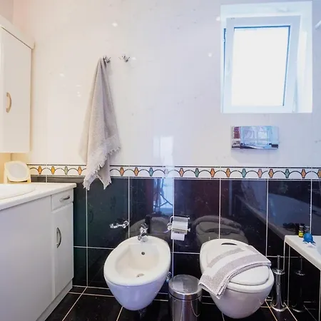 Belle Helene Apartment *