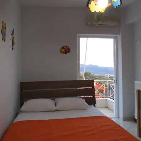 Apartment Belle Helene Akrogiali